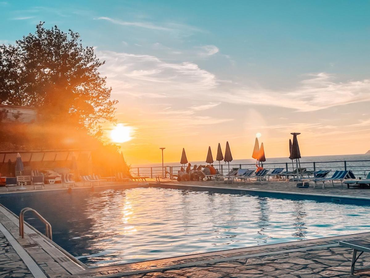 Aqua Holiday Apartments Vlorë エクステリア 写真